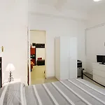 Guesthost - Sunny Experience Appartement Taormina